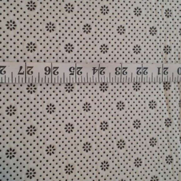 Abstract Leaf Design Bath Mat 20 x 30 - Picture 6 of 7